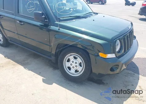 2010 Jeep Patriot Sport из США, поврежденный, VIN 1J4NT1GA5AD652604